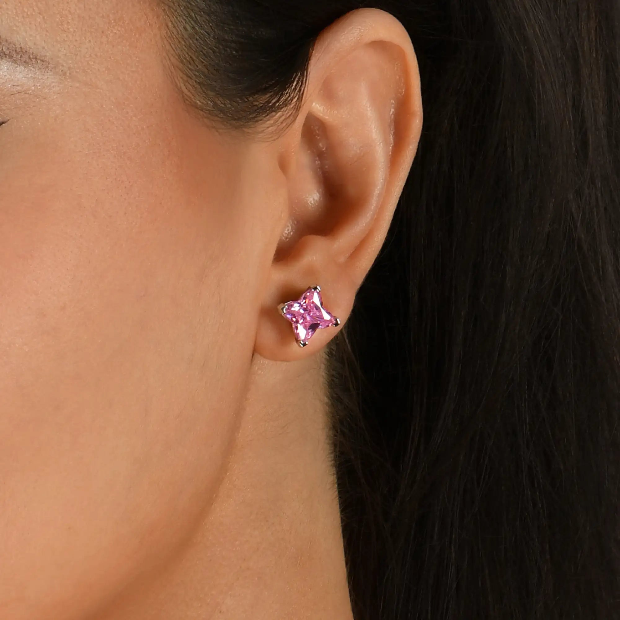 Women's Solid Clover Cut Stud Earrings - Pink