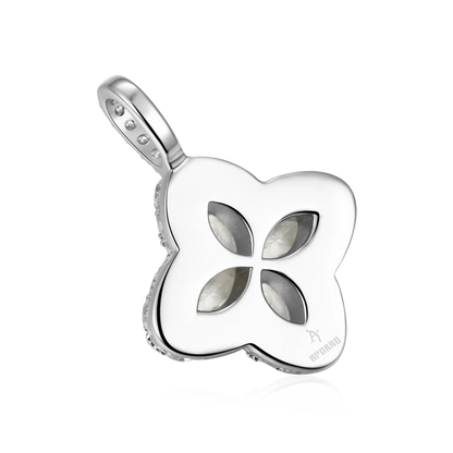 Iced Luminous Clover Pendant - White Diamond