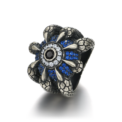 Naẓar Retro Claw Signet Ring